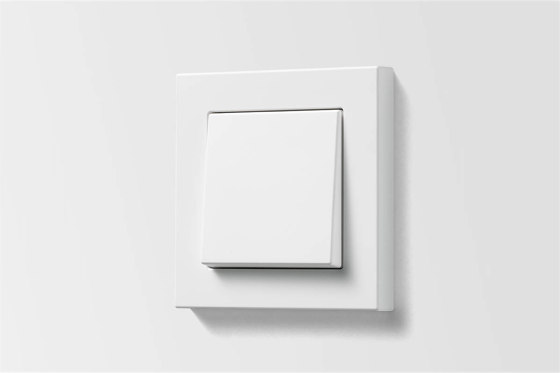 A 550 | switch matt snow white | Interrupteurs à bouton poussoir | JUNG