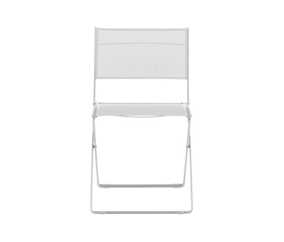Pli | Set Of 2 Folding Chairs White Indoor / Outdoor | Chairs | Ligne Roset