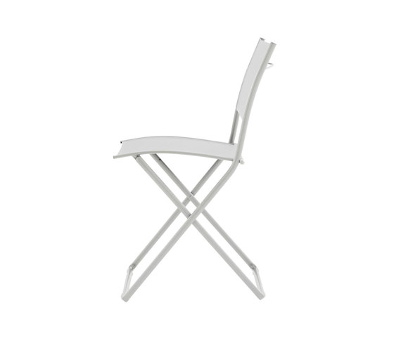 Pli | Set Of 2 Folding Chairs White Indoor / Outdoor | Chairs | Ligne Roset