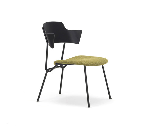 Strain low chair with upholstered seat | Armchairs | Prostoria