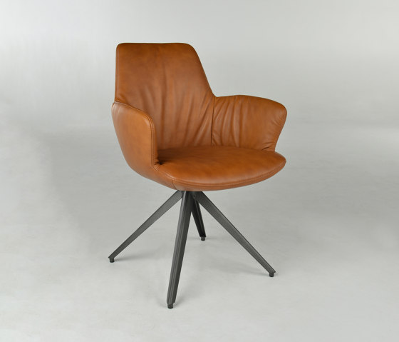 Maple with arm | Chairs | Bert Plantagie