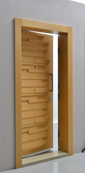 Sapa Door With One Of Natural Wood Veneer (Walnut, Teak, Oak, Whitened Oak), Lacquer (Anthracite, Grey, White) | Portes d'entrée | Mikodam
