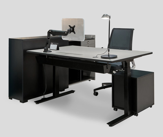 Flow | Desks | Cube Design