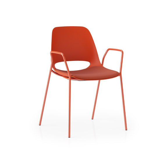 Saint 4 Leg With Arms and Upholstered Seat | Chaises | Boss Design