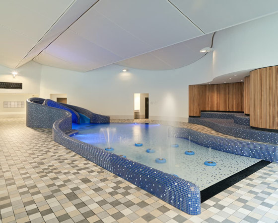 Swimmingpool Ceilings | Acoustic ceiling systems | Koch Membranen