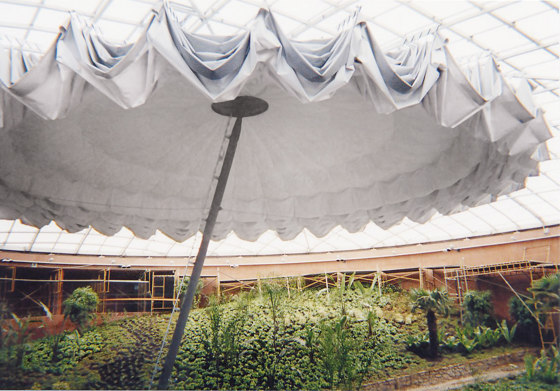 Zentral geraffte Dächer | Textile Aufbauten | Koch Membranen