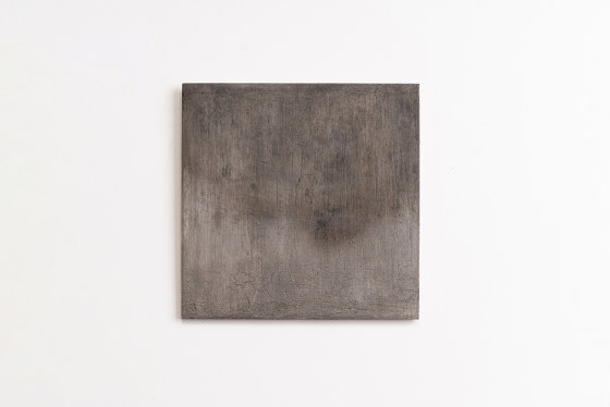 Makino urushi crackeled grey wood | Traitements de surface | Hiyoshiya