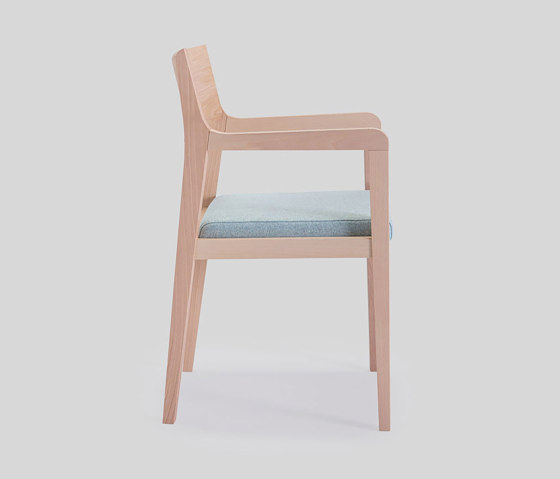amarcord/p | Chairs | LIVONI 1895