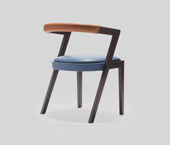 string/i | Chairs | LIVONI 1895