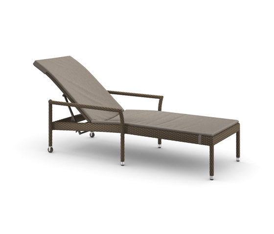 HOLIDAY Beach Chair | Sun loungers | DEDON