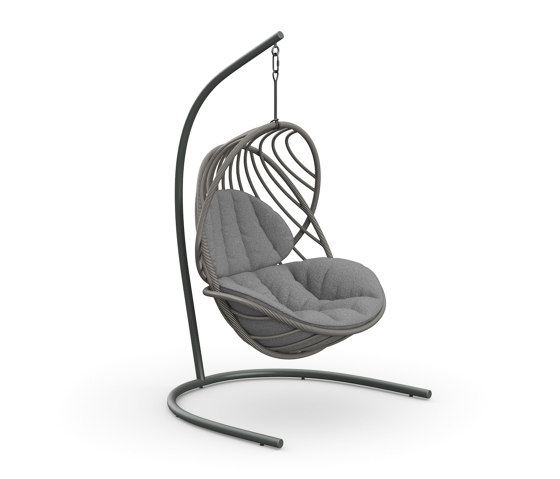 KIDA Hanging Lounge Chair incl. Base | Poltrone | DEDON