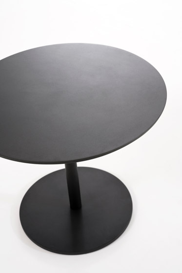 BUTTON 004 Table | Bistro tables | Roda