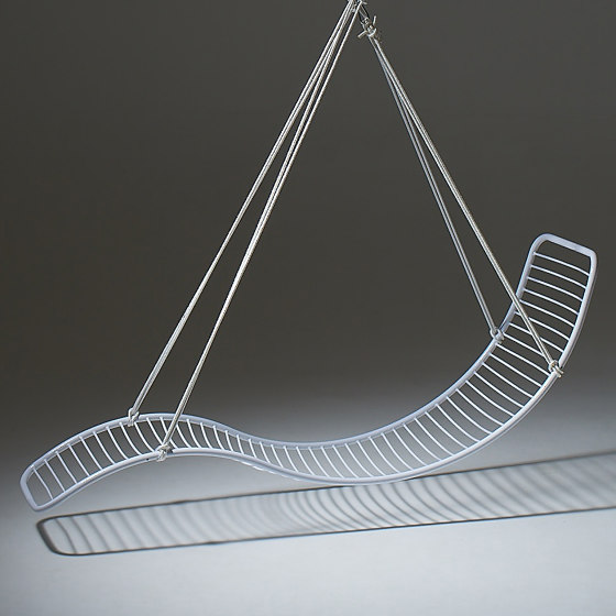 Pod Hanging Chair Swing Seat White | Columpios | Studio Stirling
