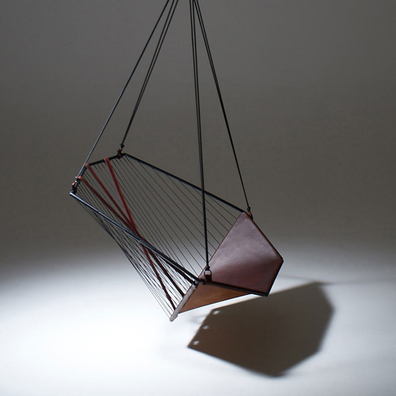Sling Hanging Chair - Angular | Schaukeln | Studio Stirling