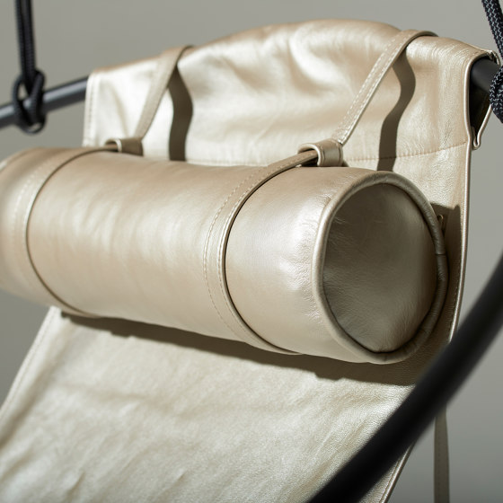 Sling Hanging Chair - Soft Leather Gold | Balancelles | Studio Stirling