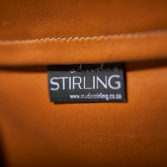 Sling Hanging Chair - Soft Leather Ochre | Schaukeln | Studio Stirling