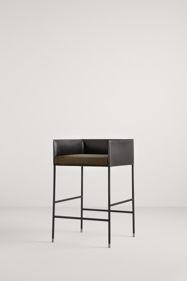 Square C | Bar stools | Frag