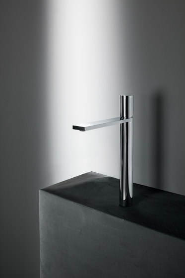 Milano | Single-hole high washbasin mixer | Wash basin taps | Fantini