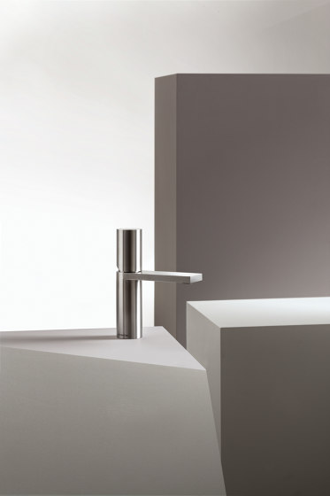 Milano | Single-hole washbasin mixer | Wash basin taps | Fantini