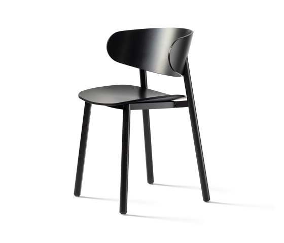 font wooden chair | Sillas | Wiesner-Hager