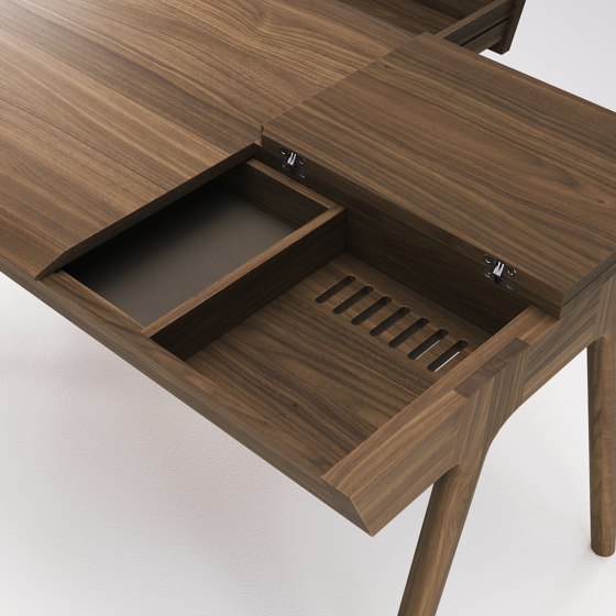 Metis Desk | Desks | Wewood