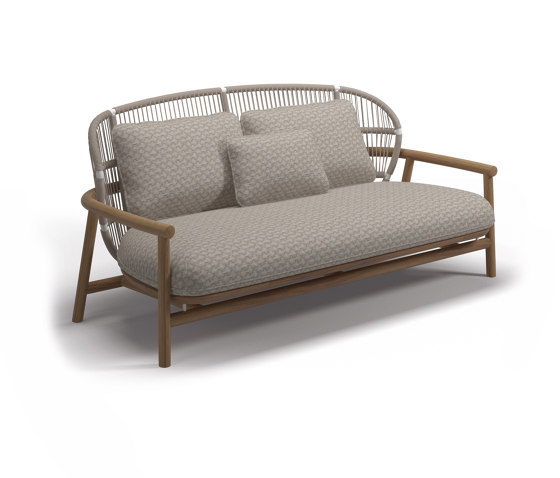 Fern Low back 
2-Seater Sofa | Divani | Gloster Furniture GmbH