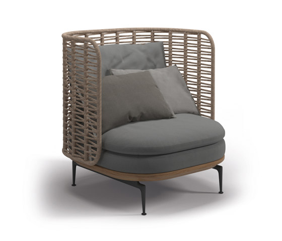 Mistral Lounge Chair | Armchairs | Gloster Furniture GmbH