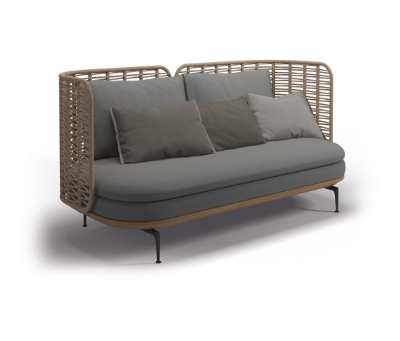 Mistral Sofa | Divani | Gloster Furniture GmbH
