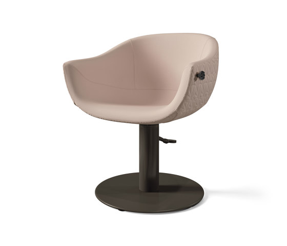 Queen Mary | MG BROSS Styling Salon Chair | Barber chairs | GAMMA & BROSS