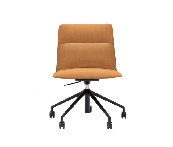 Capri Executive SI 1564 | Chairs | Andreu World