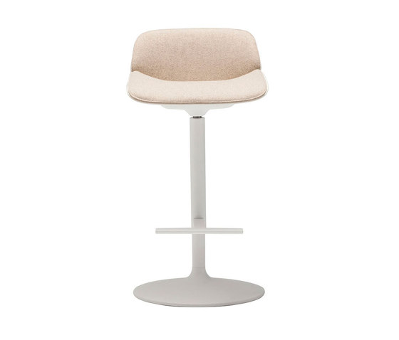 Nuez BQ 2746 | Counter stools | Andreu World