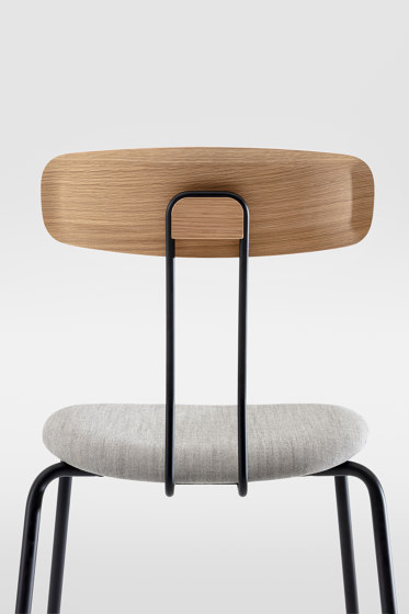 Okito Ply Upholstered Seat | Sillas | Zeitraum