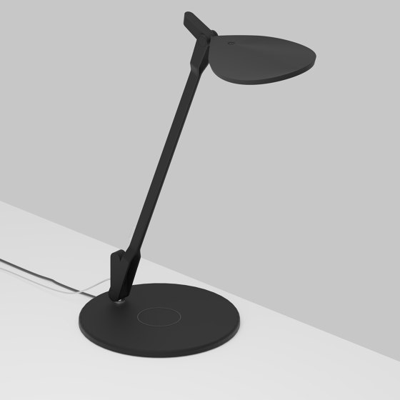 Splitty Desk Lamp with wireless charging Qi base, Matte Black | Lampade tavolo | Koncept
