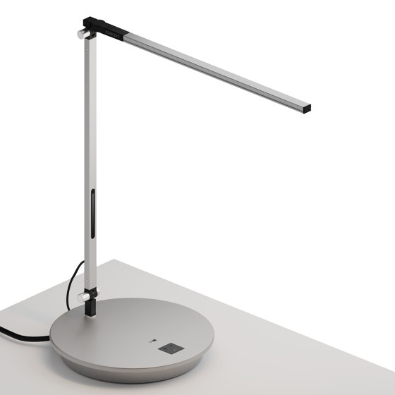 Z-Bar Solo Desk Lamp with power base (USB and AC outlets), Silver | Tischleuchten | Koncept