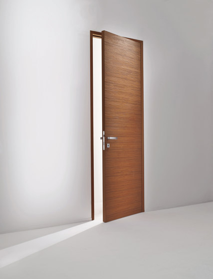 Decor | Slim Hinged Door | Internal doors | Laurameroni