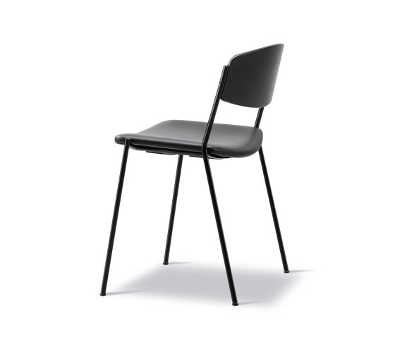 Lynderup Chair | Sillas | Fredericia Furniture