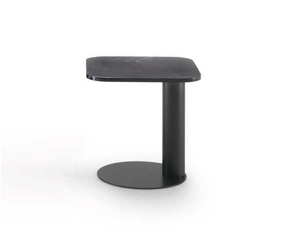 Goya Service - Quadratische Version mit Tischplatte aus Marquinia-Marmor | Beistelltische | ARFLEX