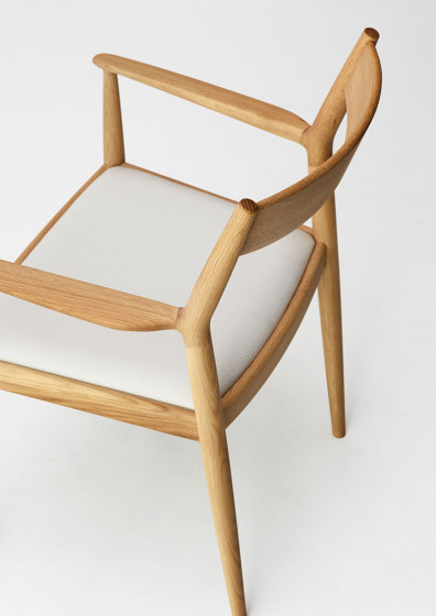 Kinuta Terrace | N-DC01 | Chairs | Karimoku Case