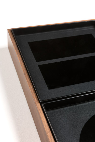 Classic tray collection | Charcoal desk organiser - walnut holder | Tabletts | Ethnicraft