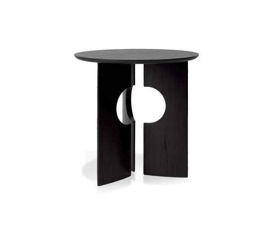 Cove | Teak black side table - varnished | Mesas auxiliares | Ethnicraft