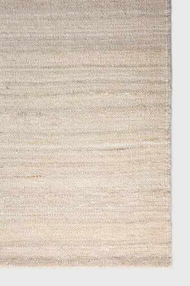 Essentials kilim rug collection | Sand Nomad kilim rug | Formatteppiche | Ethnicraft