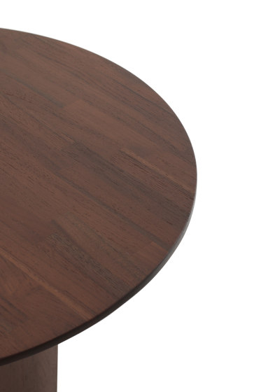 Geometric | Teak brown side table - varnished | Tavolini alti | Ethnicraft
