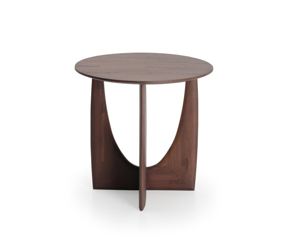 Geometric | Teak brown side table - varnished | Tables d'appoint | Ethnicraft