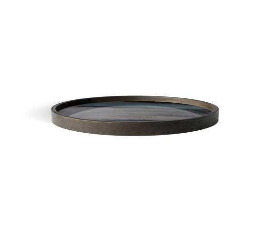 Linear Flow tray collection | Graphic Organic glass valet tray - wooden rim - round - L | Plateaux | Ethnicraft