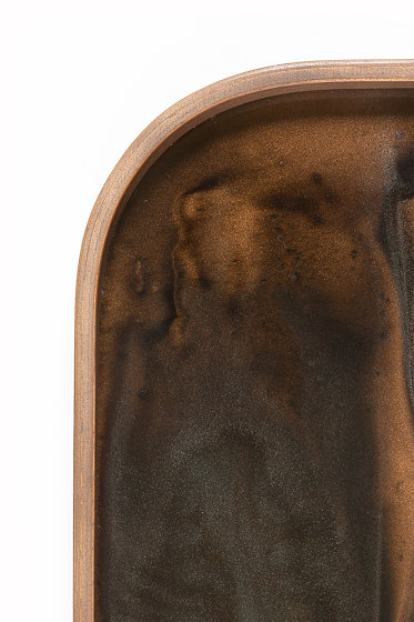 Linear Flow tray collection | Bronze Organic glass valet tray - rectangular - L | Vassoi | Ethnicraft