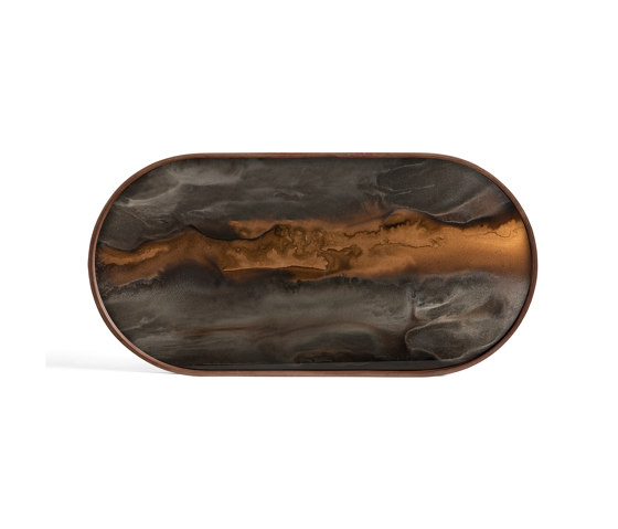 Linear Flow tray collection | Bronze Organic glass tray - oblong - M | Vassoi | Ethnicraft