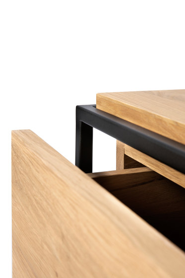 Monolit | Oak bedside table - 1 drawer - black metal | Night stands | Ethnicraft