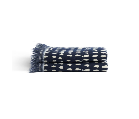Mystic Ink collection | Navy Dots throw | Plaids | Ethnicraft