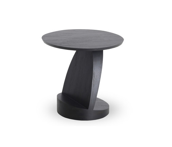Oblic | Teak black side table - varnished | Tavolini alti | Ethnicraft