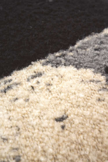 Refined Layers collection | Nero Chevron cushion - lumbar | Cushions | Ethnicraft